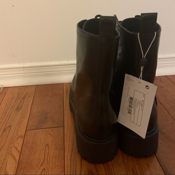 ASOS chunky boots - Picture 2 of 2